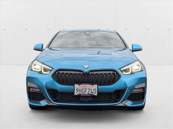 2023 BMW 2