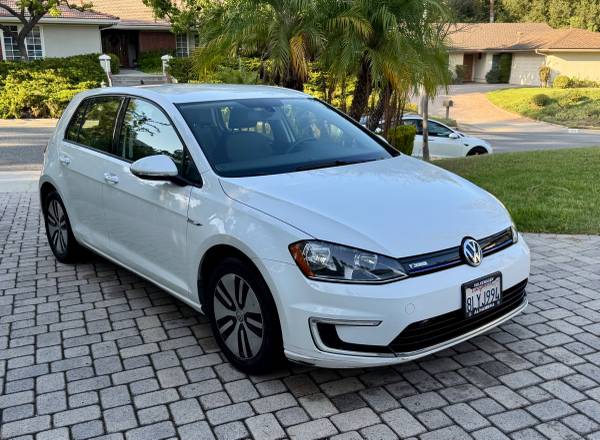 2016 Volkswagen e-Golf