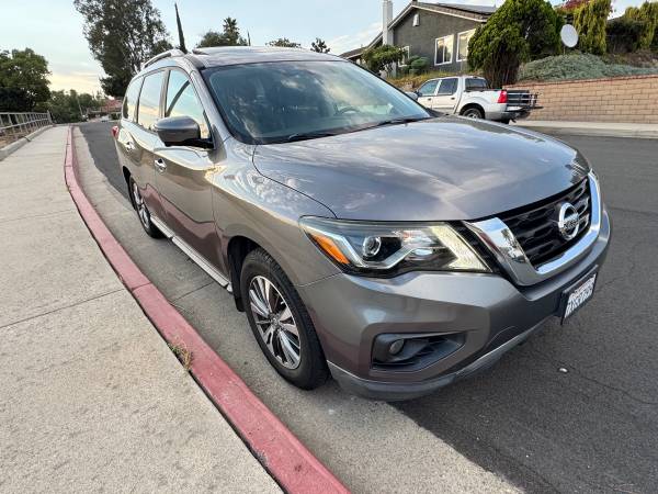 2017 Nissan Pathfinder