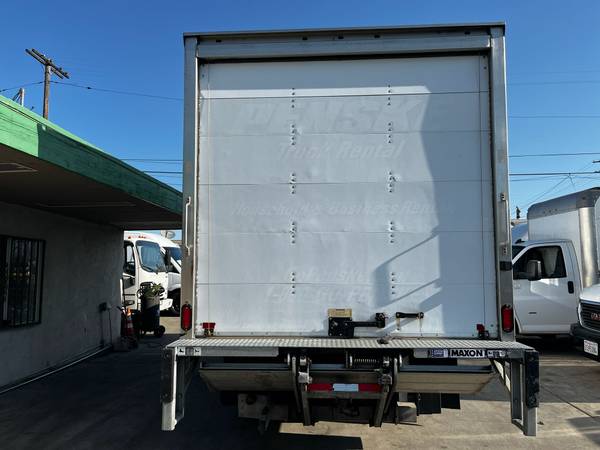 2018 Isuzu NPR