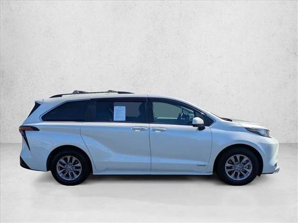 2021 Mini van