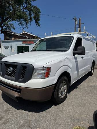 2016 Nissan NV