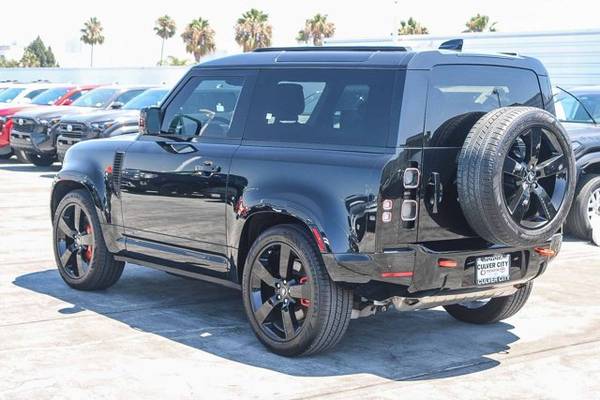2023 Land Rover Defender