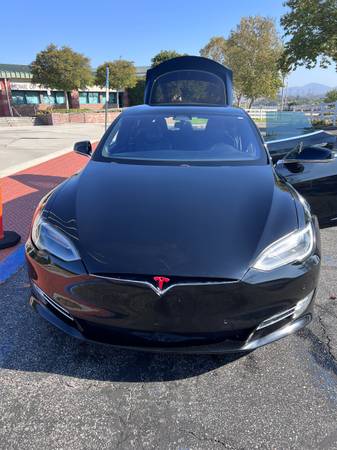 2018 Tesla S