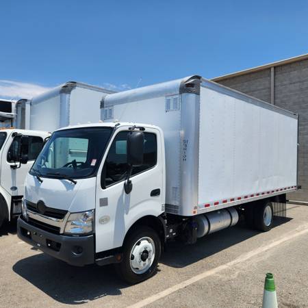 2018 Isuzu NRR