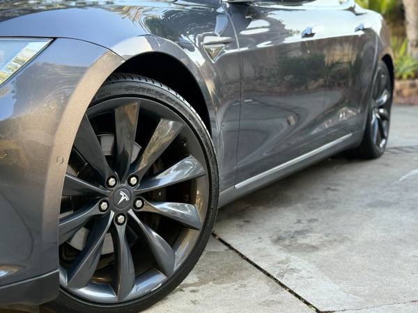 2015 Tesla Model