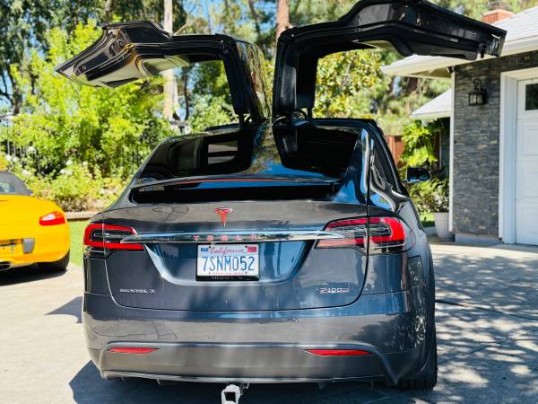 2017 Tesla Model