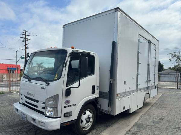 2022 Isuzu NRR