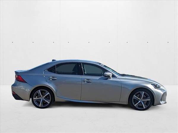 2017 Lexus IS