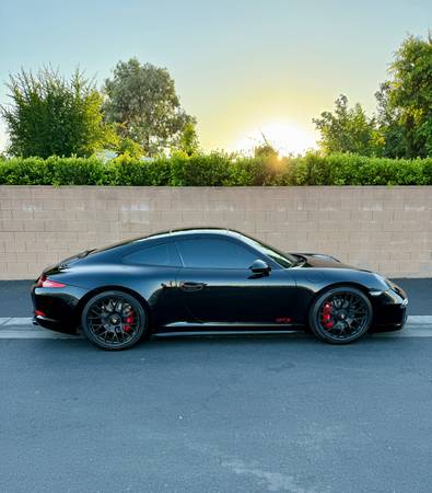 2015 Porsche 911