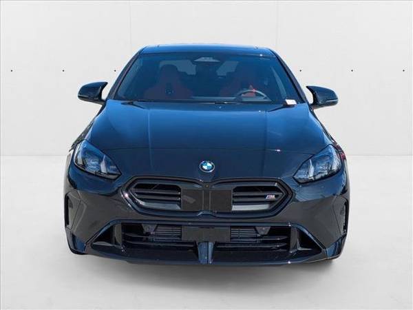 2025 BMW 2