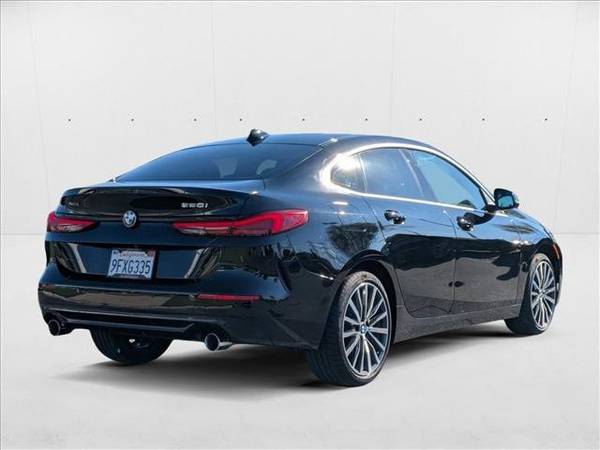 2023 BMW 2