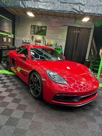 2019 Porsche 718