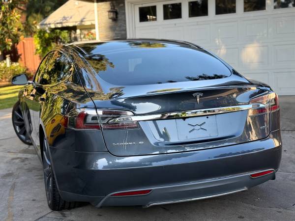 2015 Tesla Model