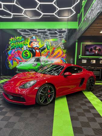 2019 Porsche 718