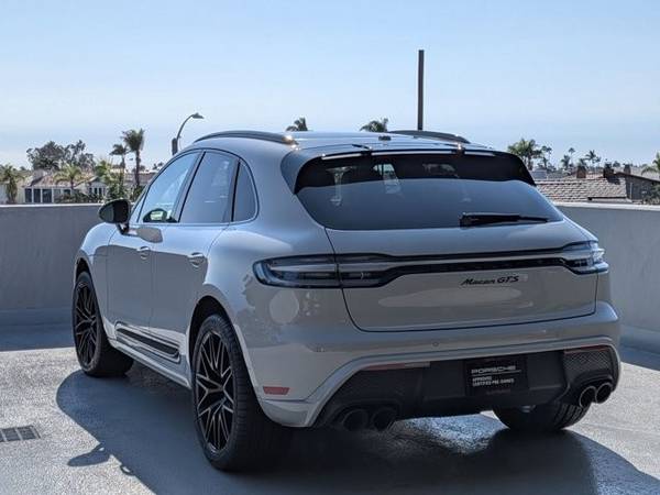 2023 Porsche Macan