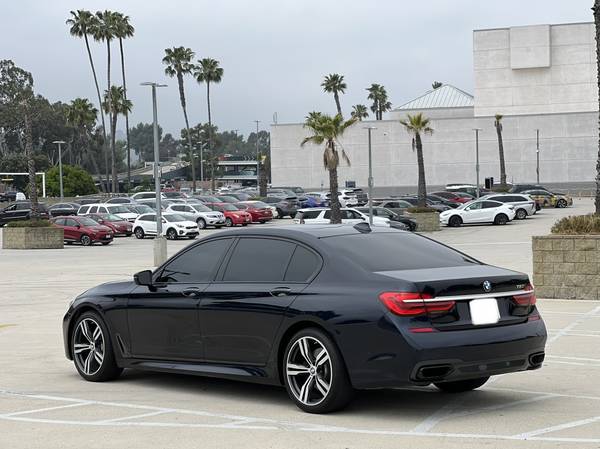 2016 BMW 750I