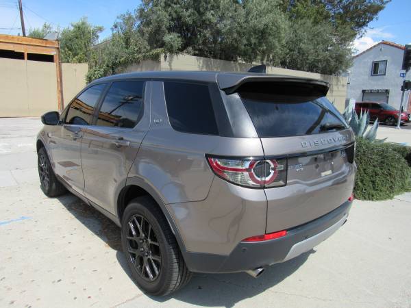 2017 Land Rover DISCOVERY