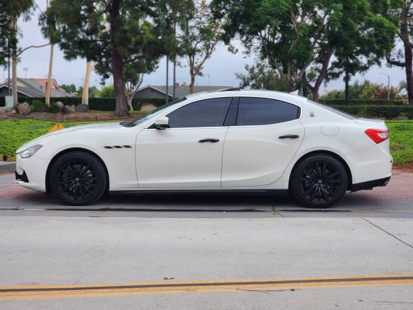 2017 Maserati Ghibli
