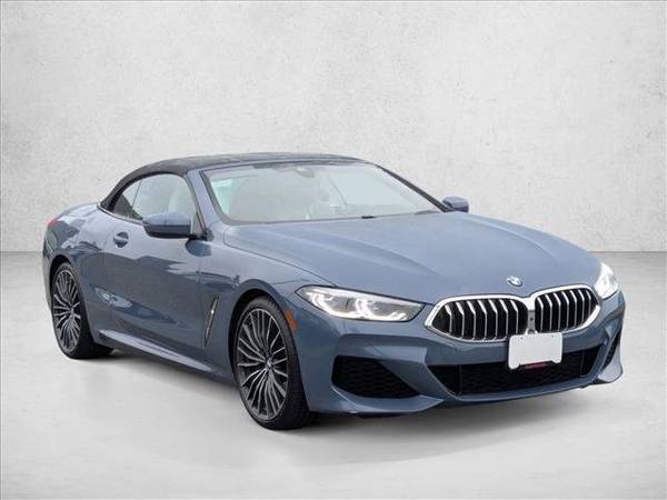 2022 BMW 8