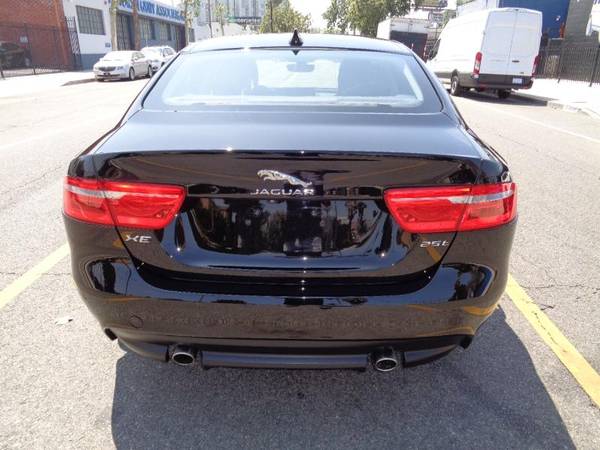 2019 Jaguar XE