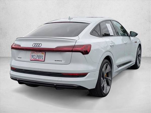 2022 Audi e-tron