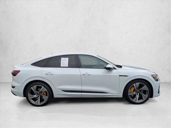 2022 Audi e-tron