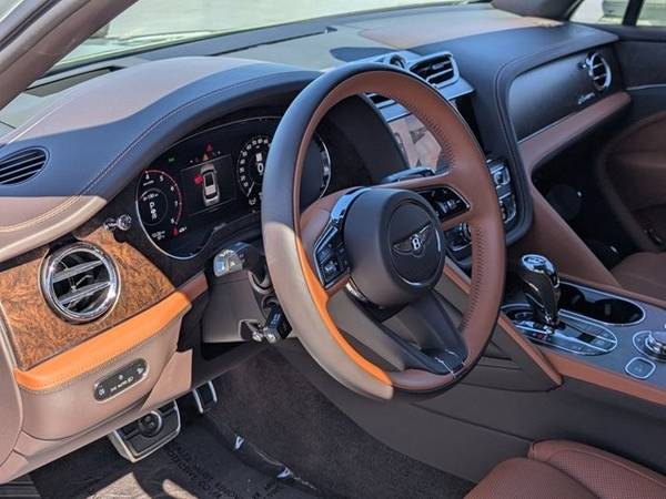 2025 Bentley Bentayga