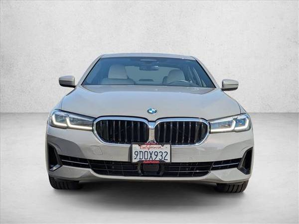 2022 BMW 5