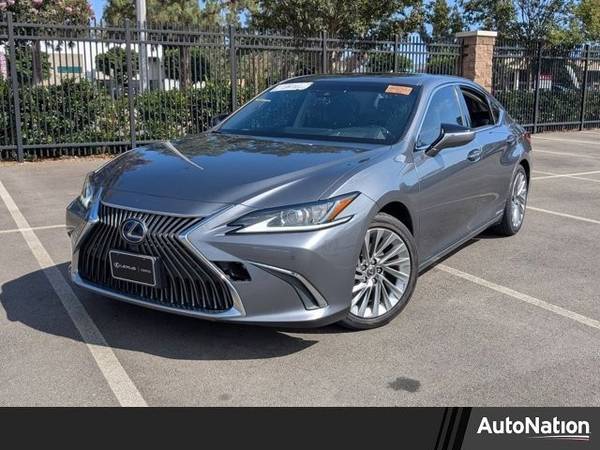2019 Lexus ES
