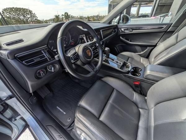 2023 Porsche Macan