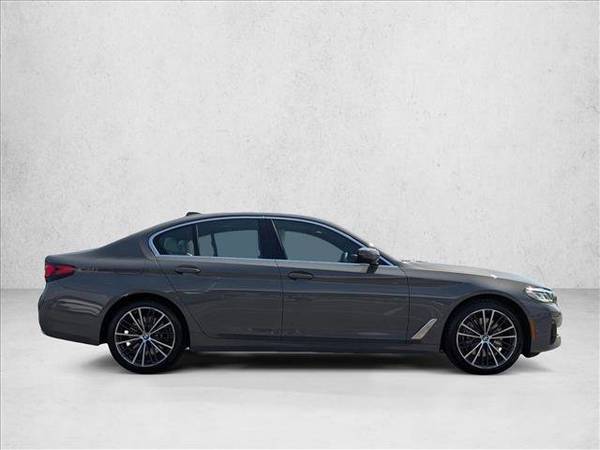 2022 BMW 5