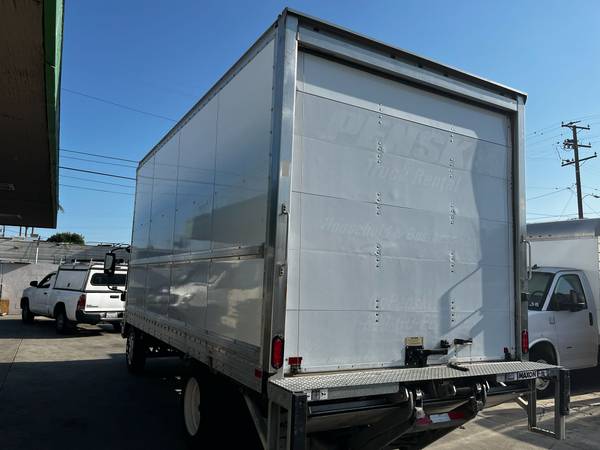 2018 Isuzu NPR