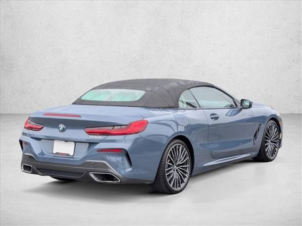 2022 BMW 8