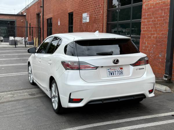 2017 Lexus CT200h