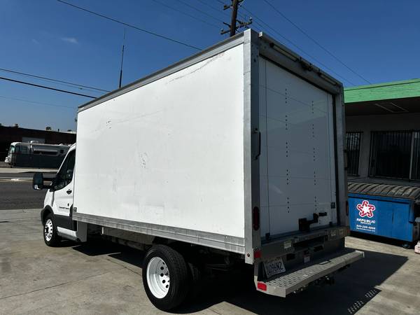 2018 Ford E350