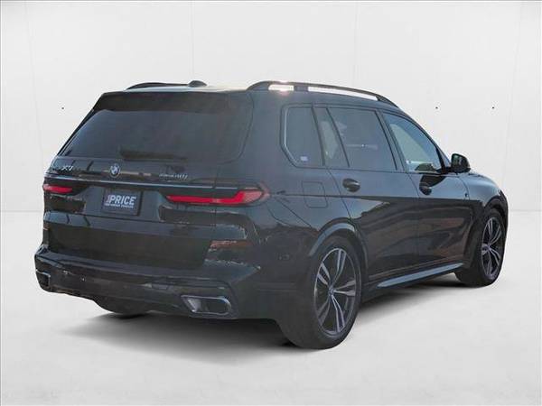 2023 BMW X7