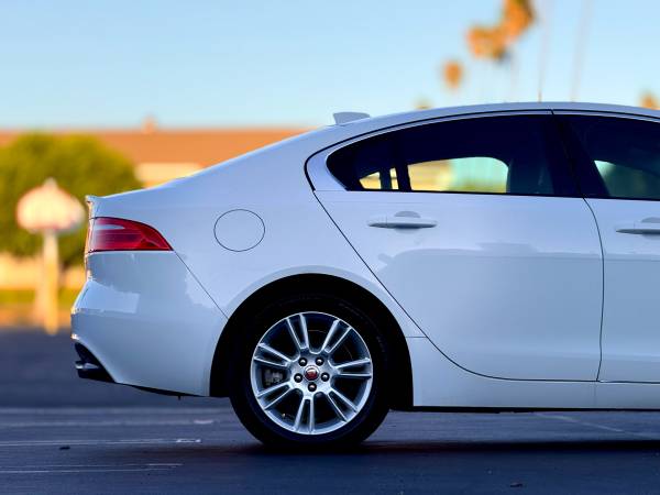 2018 Jaguar XE