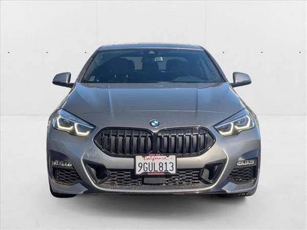 2023 BMW 2