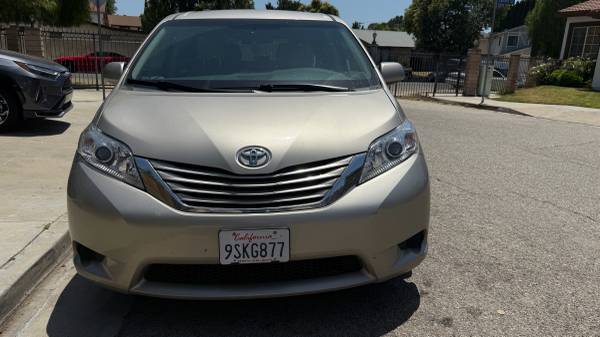 2015 Toyota Sienna