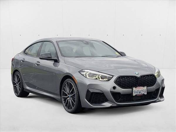 2023 BMW 2