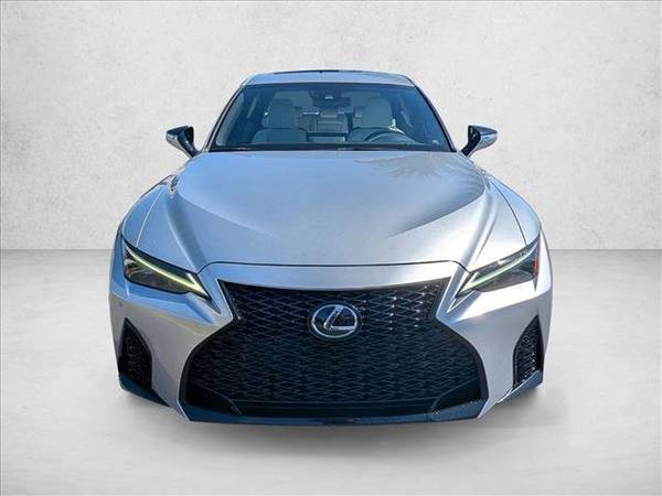 2022 Lexus IS