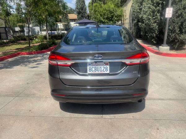 2018 Ford FUSION