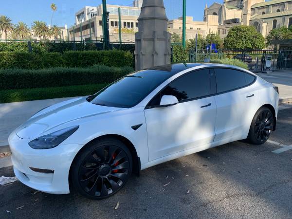 2022 Tesla 3