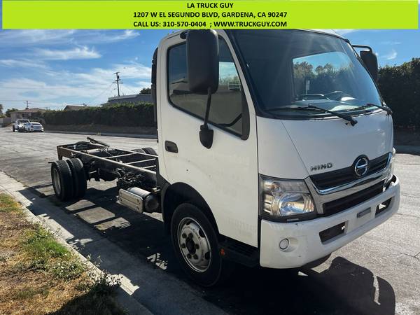 2017 Isuzu NRR