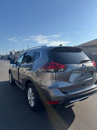 2017 Nissan ROGUE