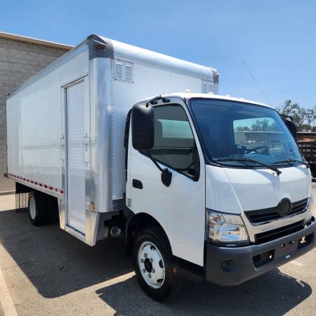 2018 Isuzu NRR