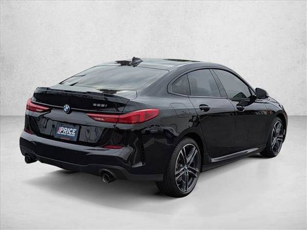 2023 BMW 2