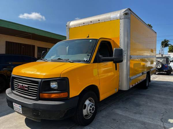 2015 GMC Savana