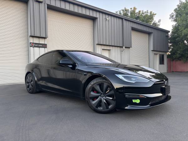 2023 Tesla Model S Plaid